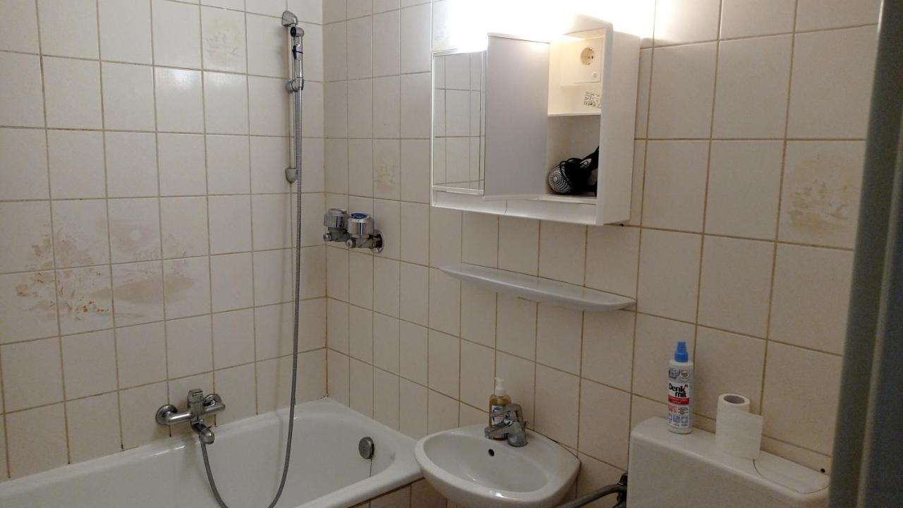 Einzimmerwohnungmit großem Balkon Mietersheim Exterior foto